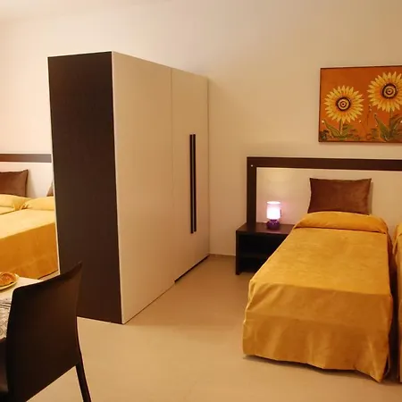 Bed and Breakfast Fiera Maglo' 3*