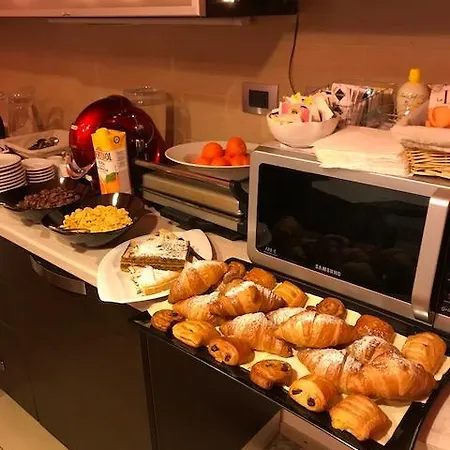 Bed and Breakfast Fiera Maglo' 3*